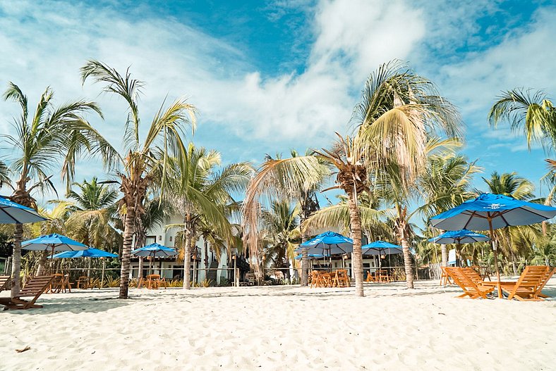 Ap. Vila Kite Pé na areia com vista para o mar e piscina