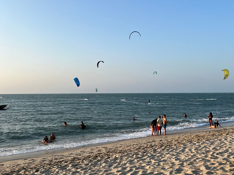 Ap. Vila Kite Pé na areia com vista para o mar e piscina